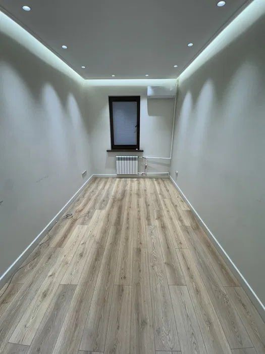 Сдается под офис Ойбек