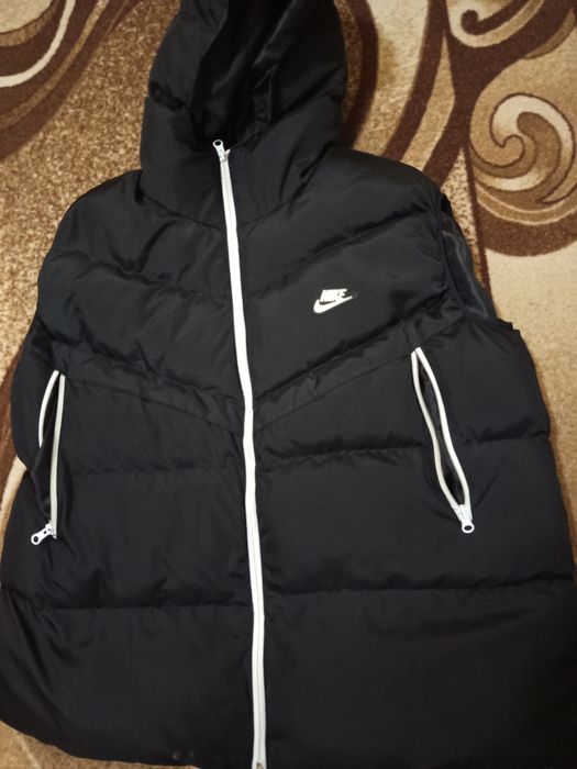 Мъжки елек найк xxl гръдна обиколка 55 сантиметра едностранно