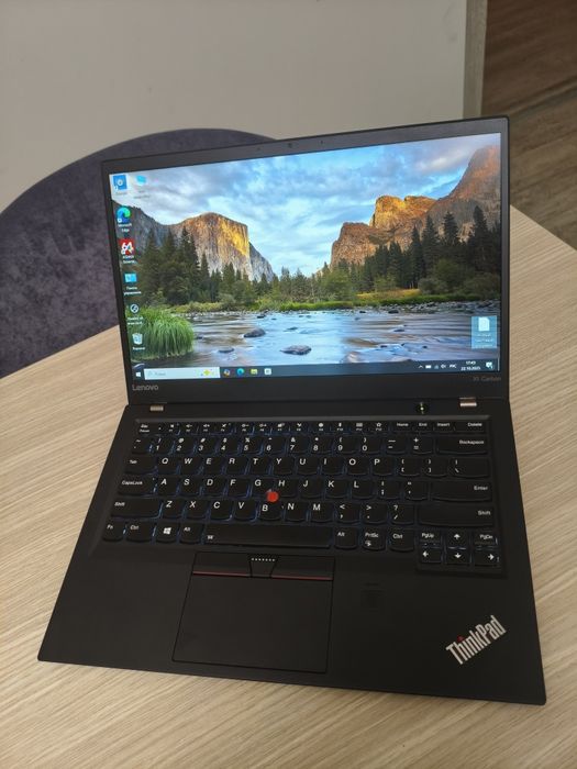 ThinkPad Carbon X1 , с отличным батарейкой