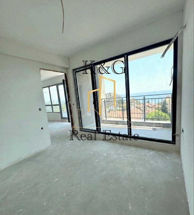 Двустаен апартамент в к.к " Чайка "