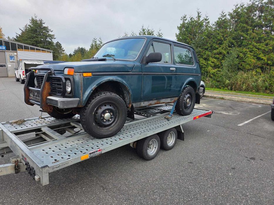LADA Niva 10.2011 1.7i 83 CP E5 4x4 reductor mic/mare // 130.000 km