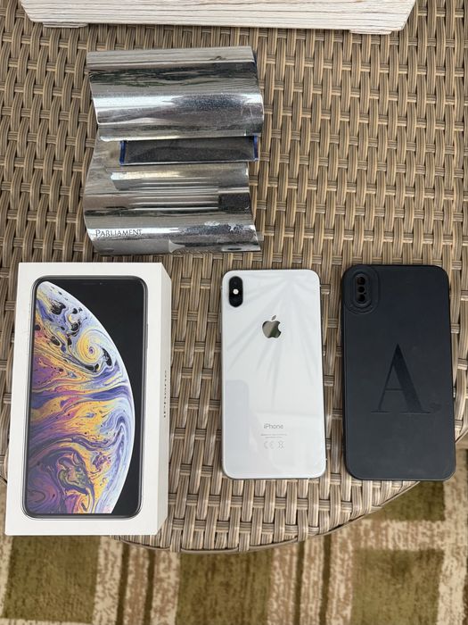 Iphone Xs MAX 64 gb в отлично състояние