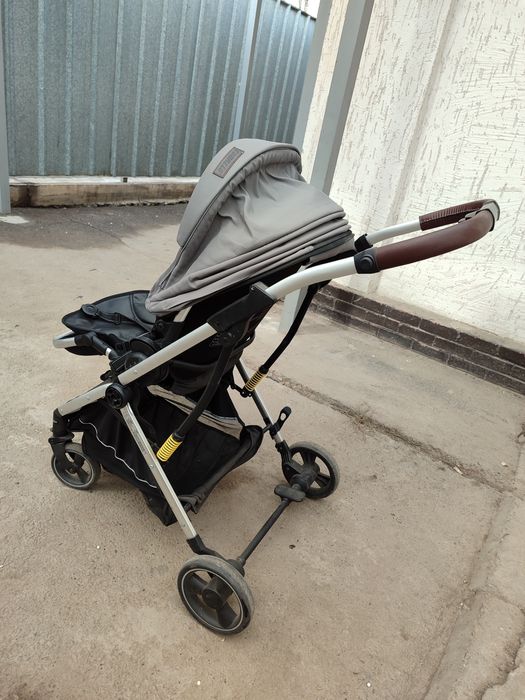 Продам коляску в хорошем состоянии