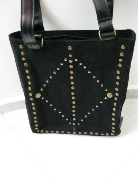 Чанта с капси