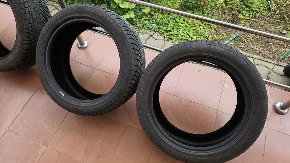 Anvelope iarna Nokian 225/45/17