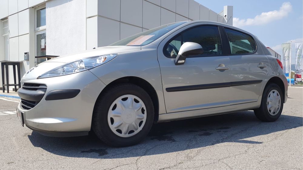 Peugeot 207, an 2009 – 75 CP – Întreținut, pregătit de drum!