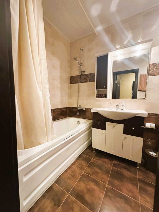 Продава се Тристаен апартамент в Варна, Виница - 120 кв.м за 1542 €/кв.м - Снимка #7