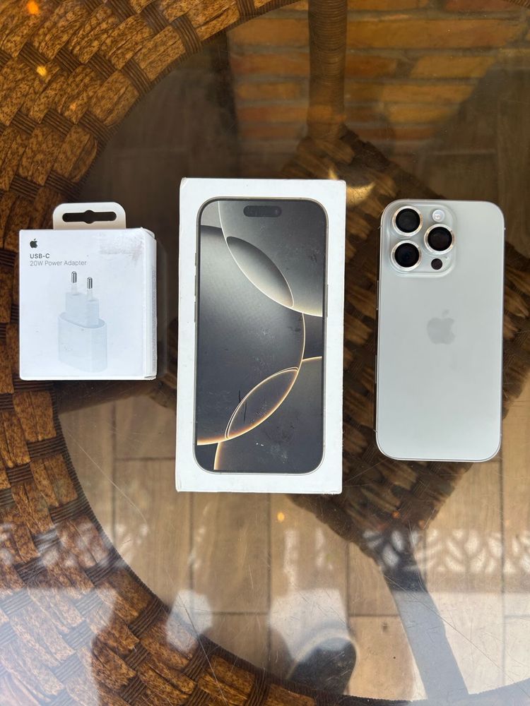 iPhone 16 PRO 256 GB