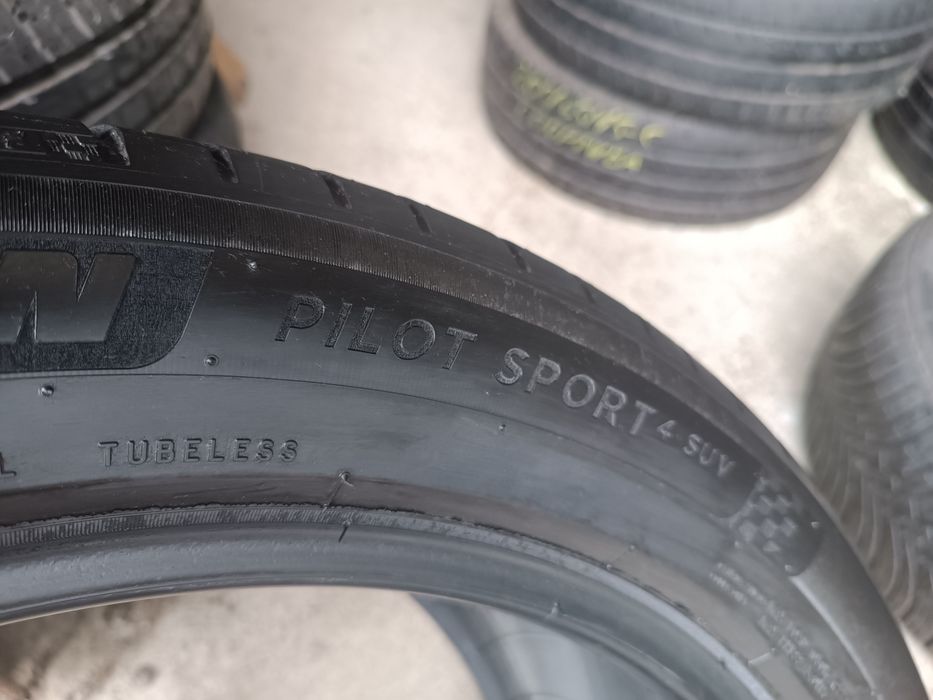 285/40/21 Michelin Дот 1121