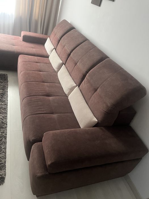 Coltar living extensibil cu lada de depozitare