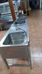 Vand mese de inox și chiuvete