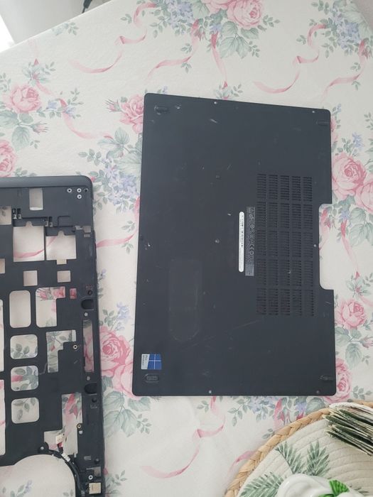 Carcasă capac botomcase Dell E5550