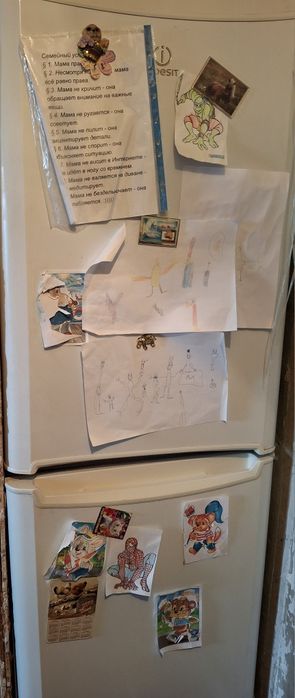 Продам холодильник на зап части