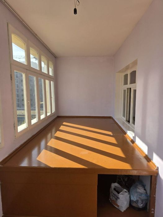 Срочно сотилади Сергели 7. 3/6/9 ремонт евро 2та балкон +лифтовой бор