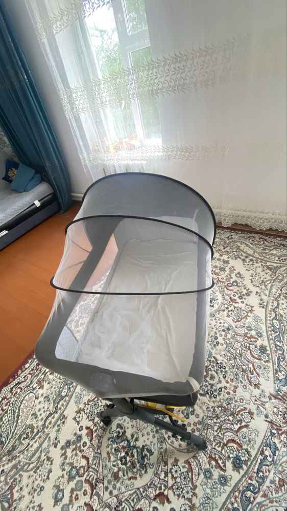 Продам детскую манеж кровать