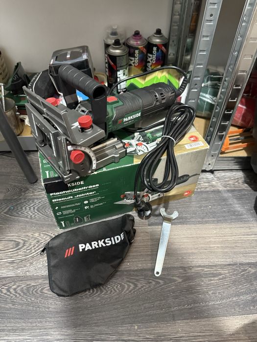 Електрическа фреза за дибли Parkside 900W