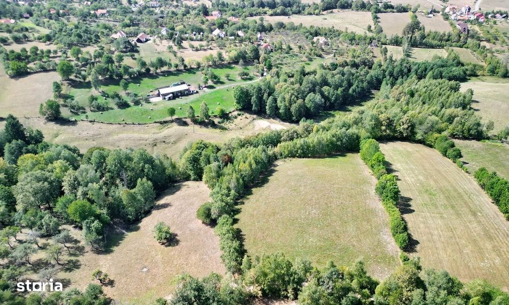 Teren intravilan, priveliste deosebita