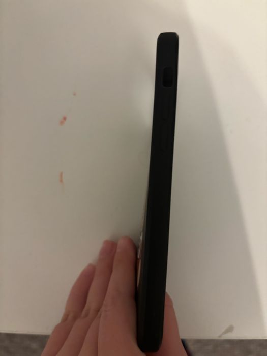 Vand husa iphone 12 si iphone 12 pro