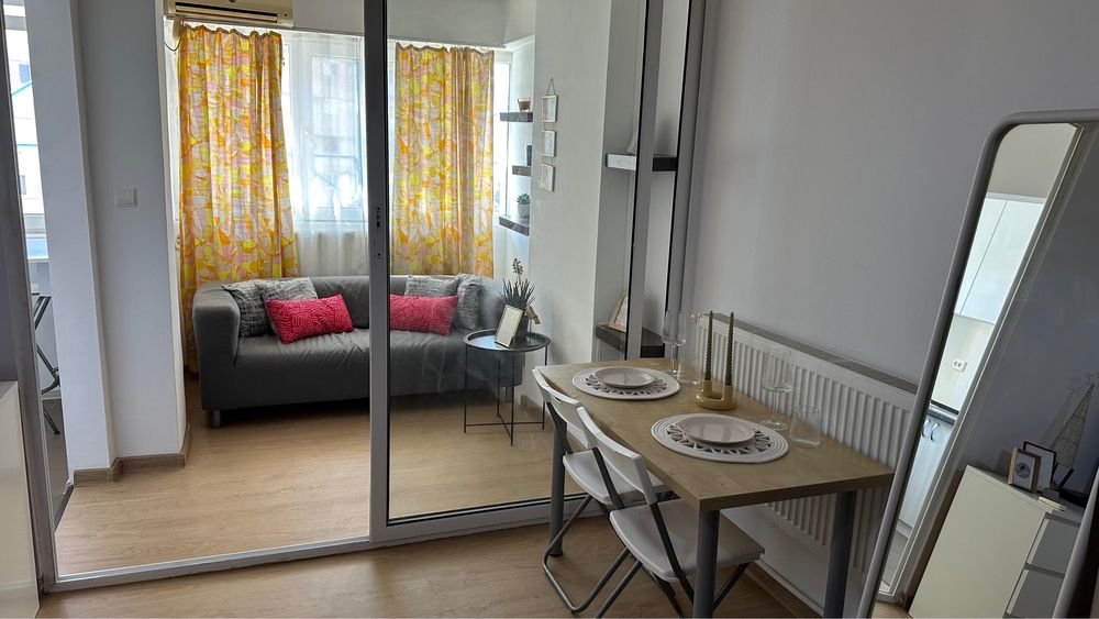 Inchiriez garsoniera in  Micro 3