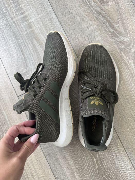 Женски маратонки adidas 36 2/3