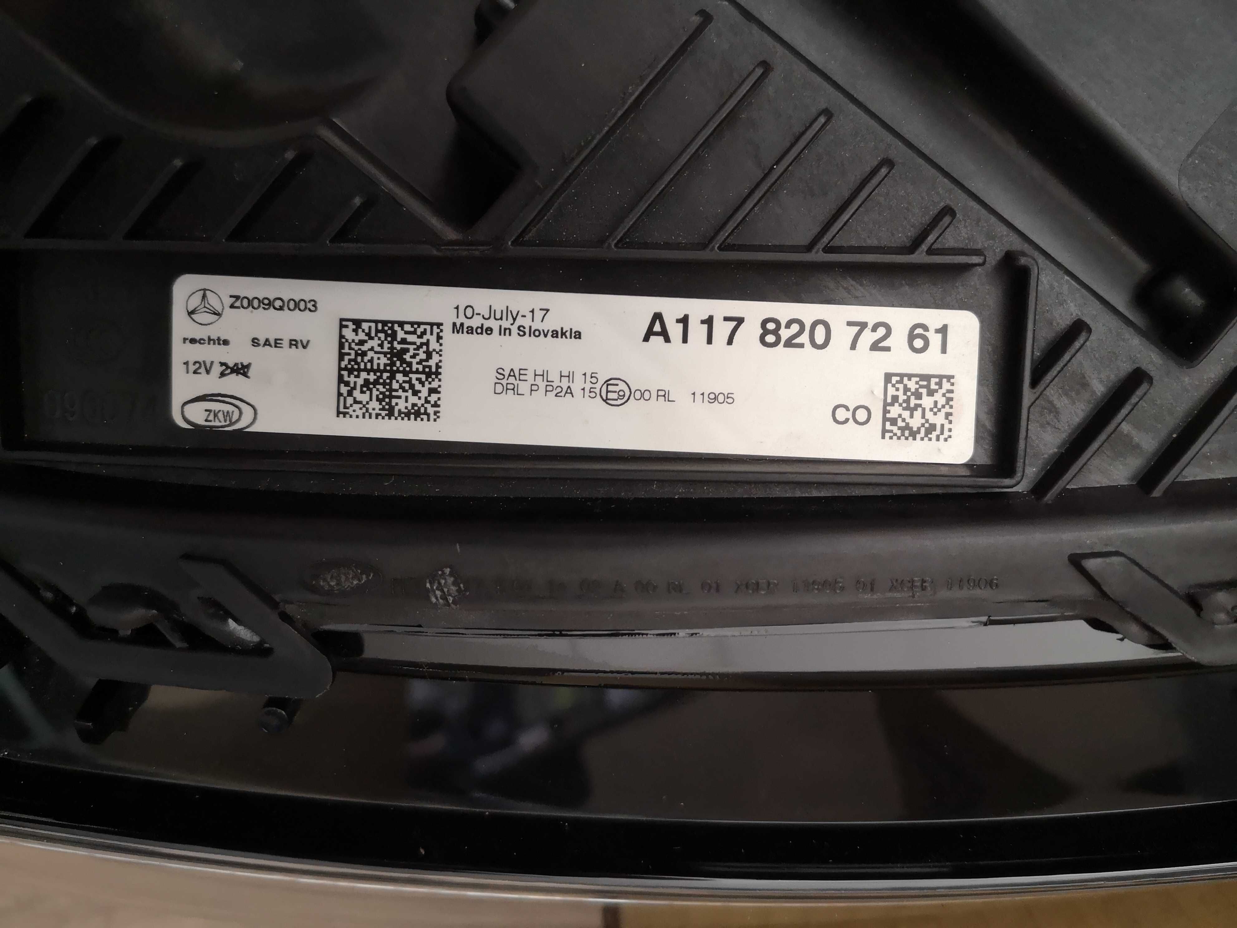 LED фар Мерцедес  W 117 CLA 45 AMG десен,ляв 2014 - 19