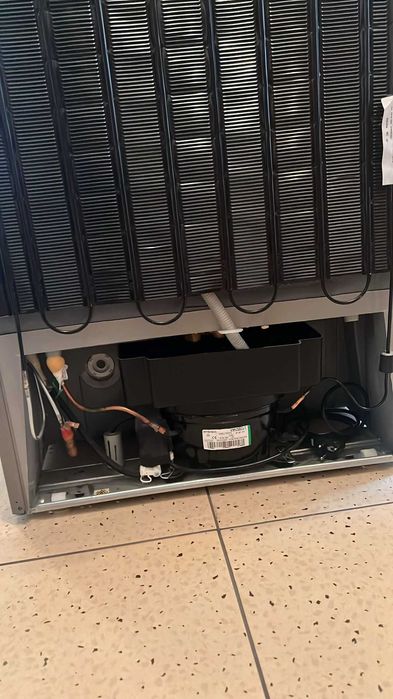 Congelator Hotpoint defect