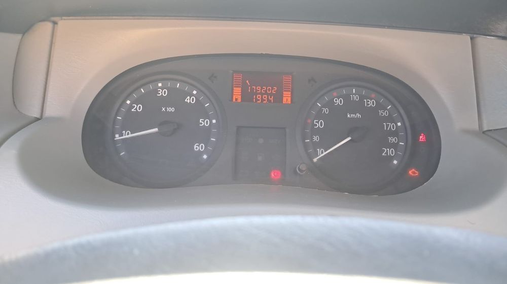 Renault trafic 2.0 d