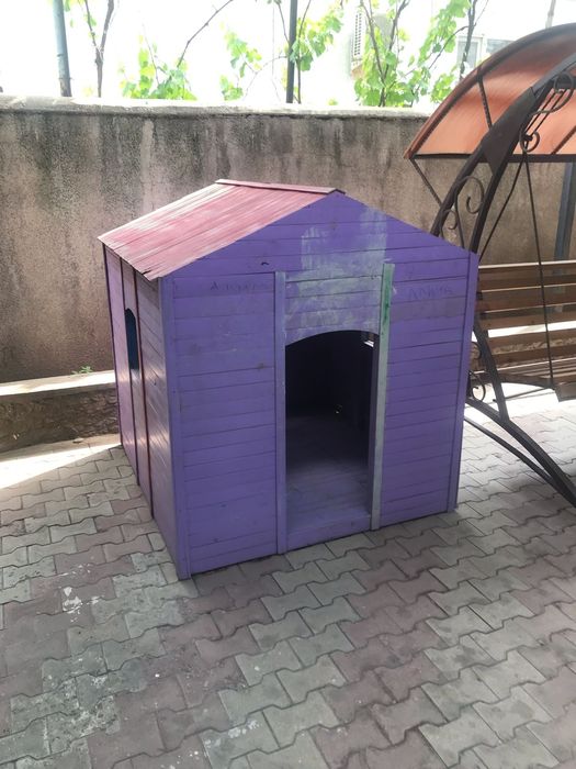 Детский домик деревянный