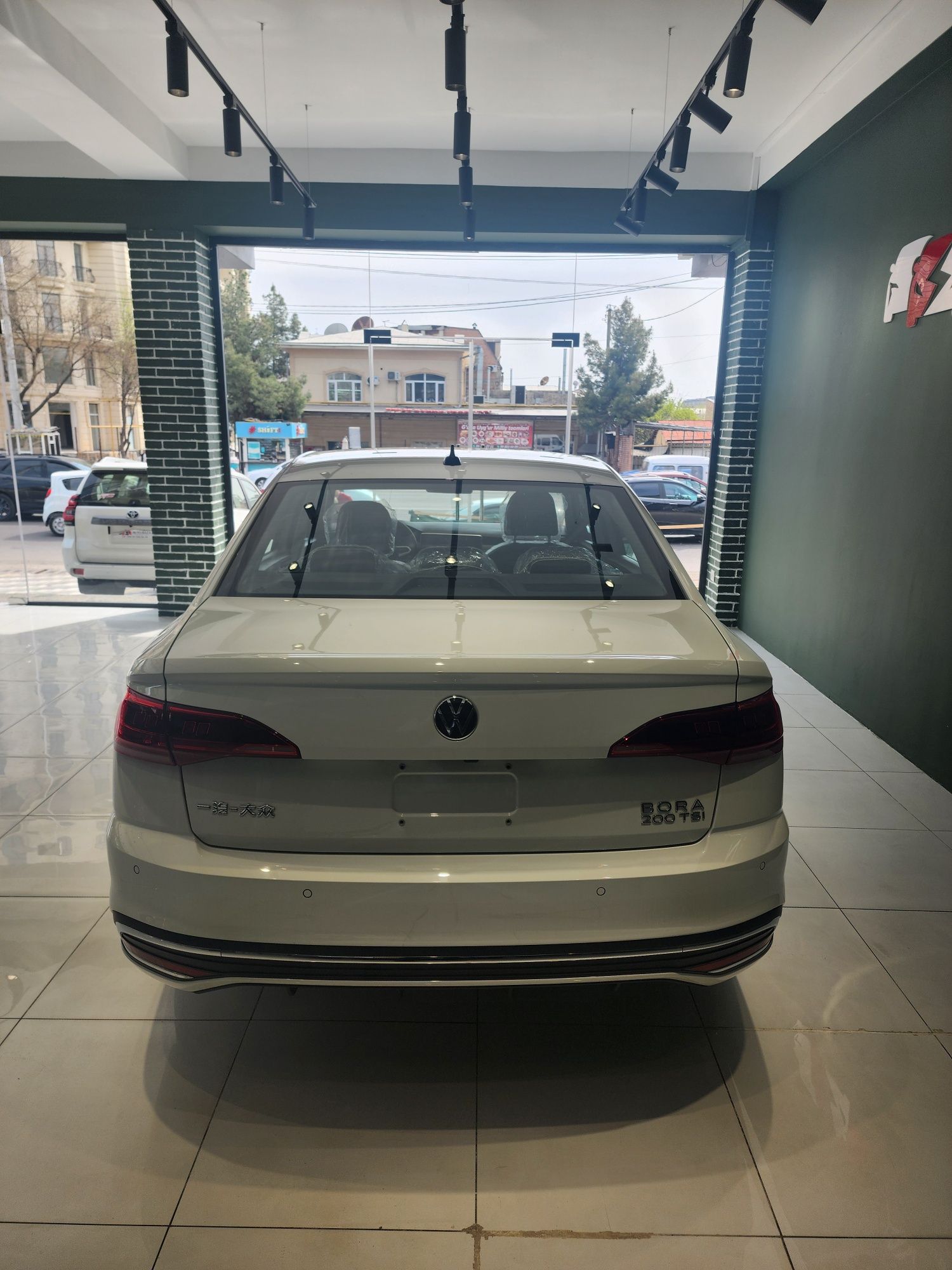 Volkswagen BORA 200TSI  1.2 Turbo