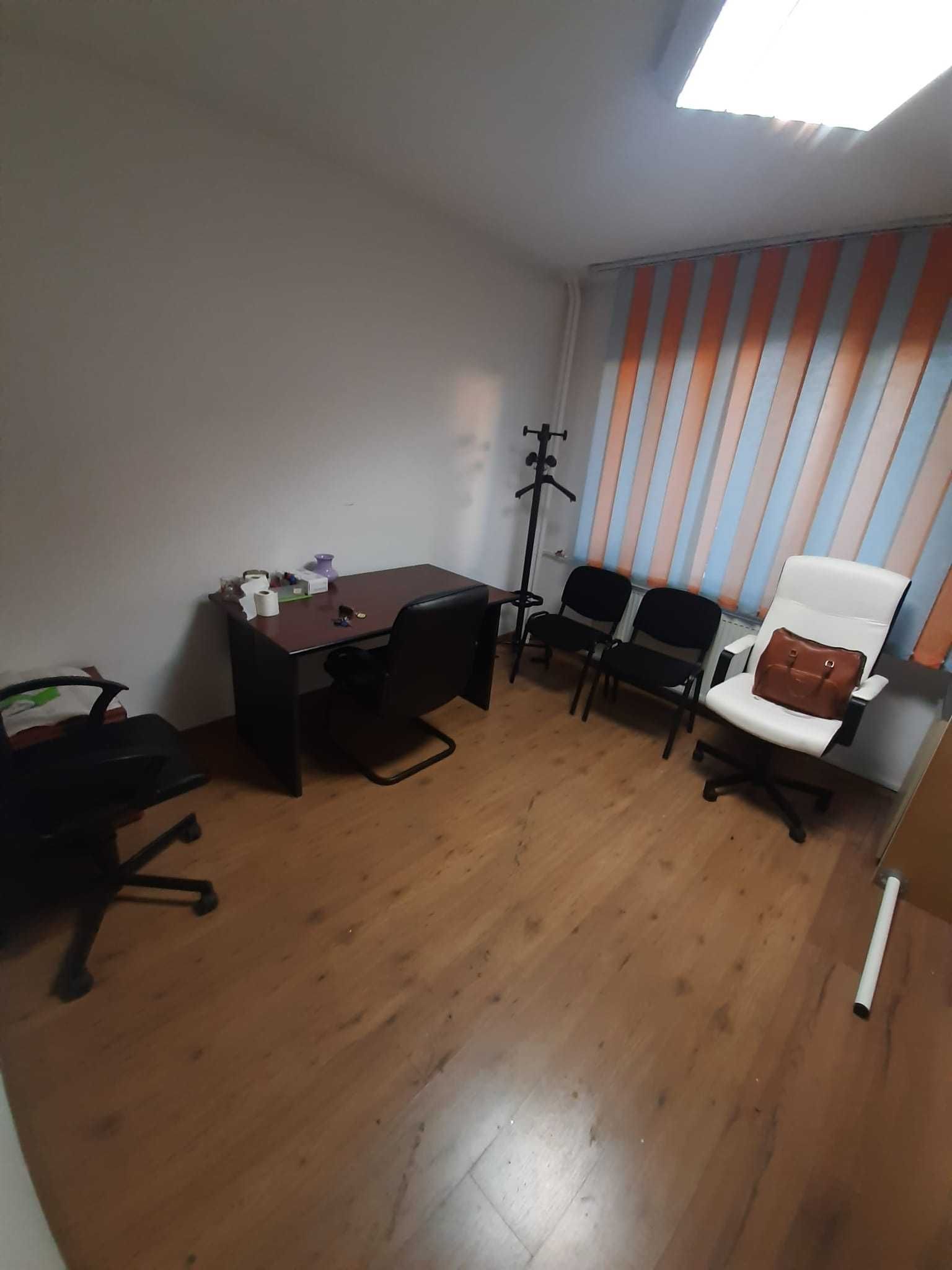 Inchiriez apartament 3 camere parter sos Pantelimon