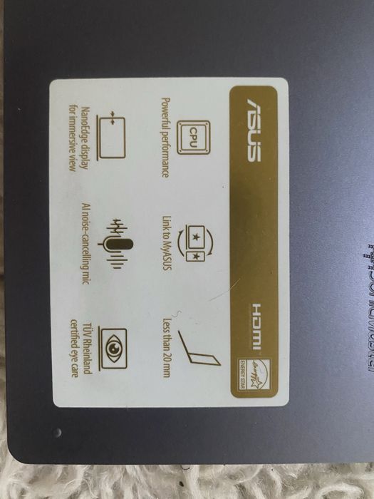 Нов лаптоп ASUS X515EA-BQ522 и нова Lenovo лаптоп чанта