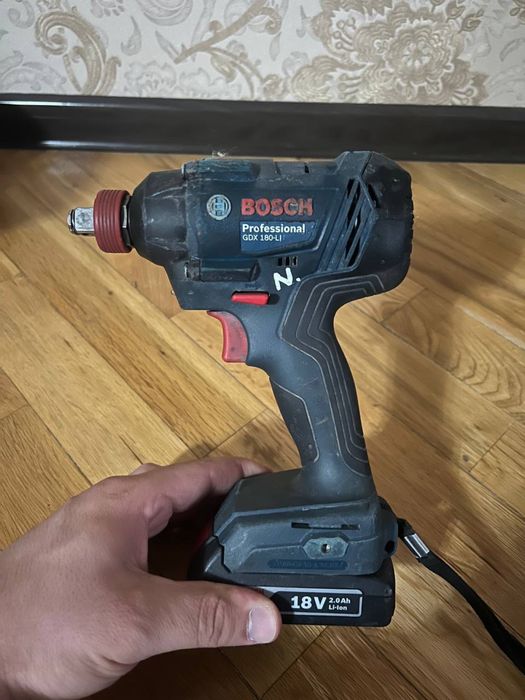 Makita и Bosch гайковерт