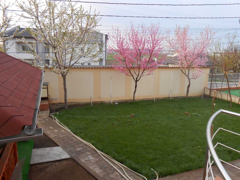 Inchiriez garsoniera 900 lei in vila Craiova