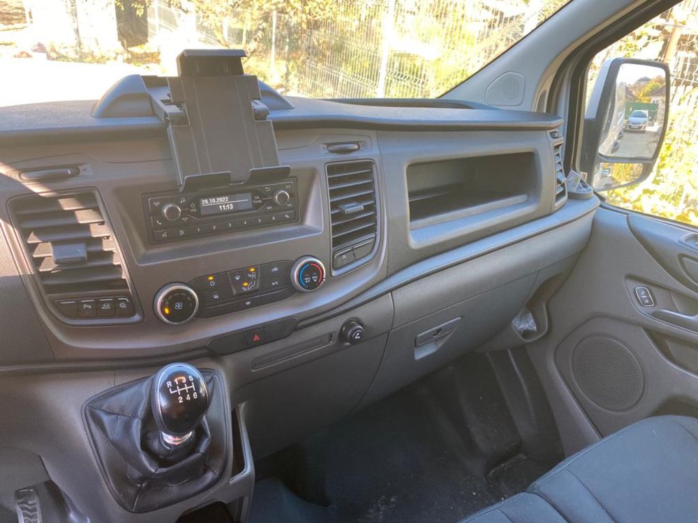 Ford Transit Custom 300 L2H1 Trend 2.0 L 130CP 11.000 km