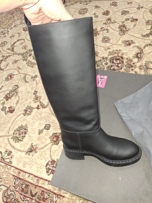 Продам сапоги кожа  р-р 37