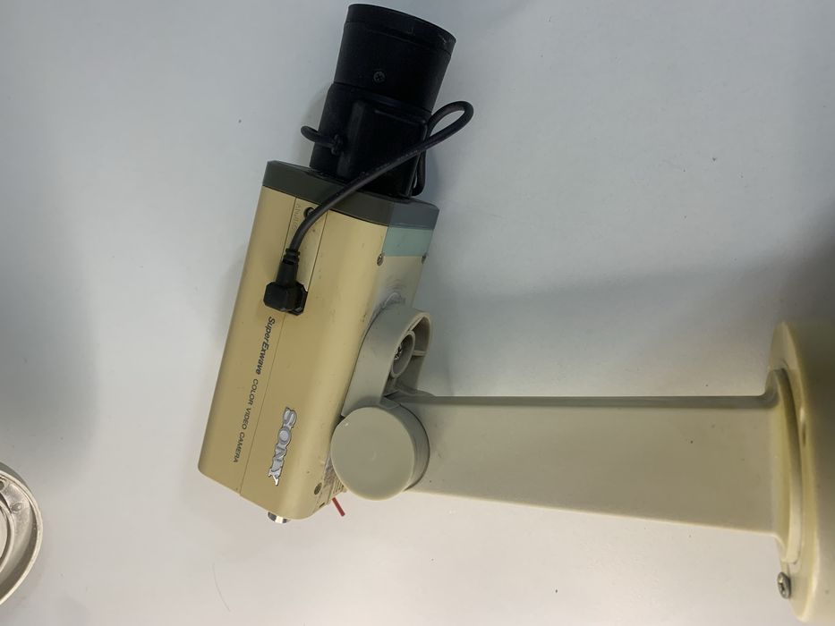 3 Bucati Sony SSC -E473P