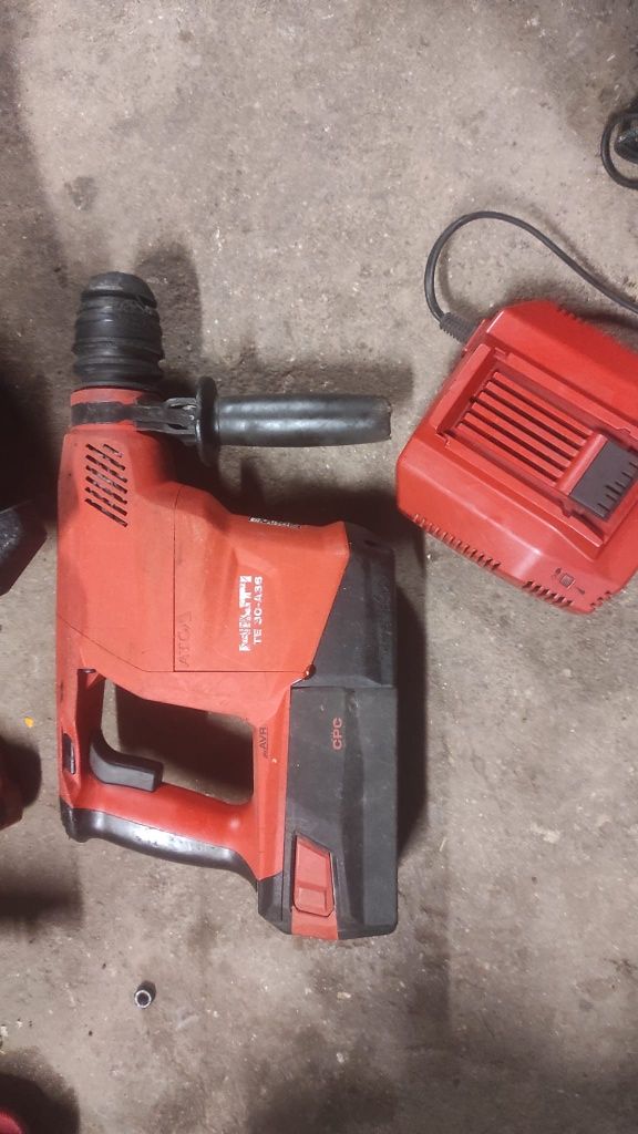 Rotopercutor HILTI TE  30-A36 ca nou