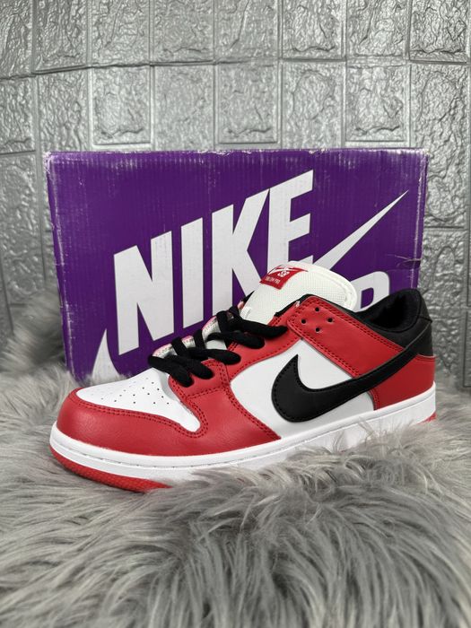 Nike Air Jordan Low Chicago