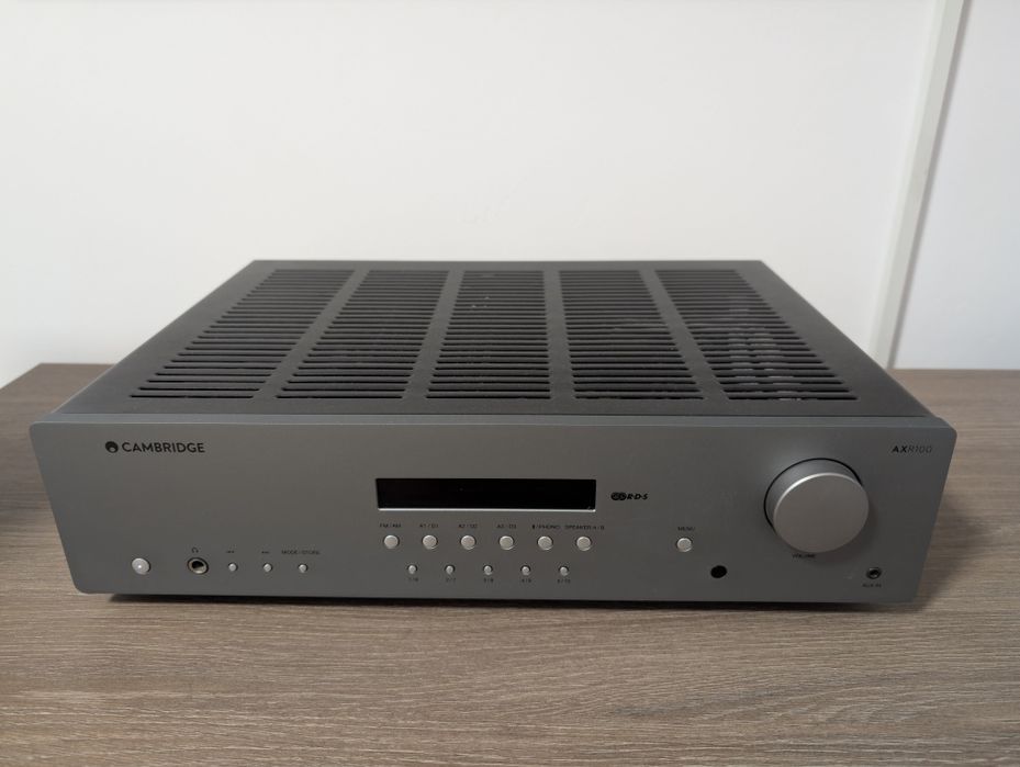 Amplificator Cambridge AXR100