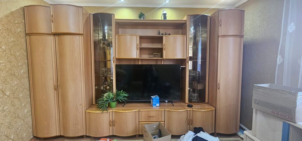 Продам мебель Б/у в хорошем состояние .