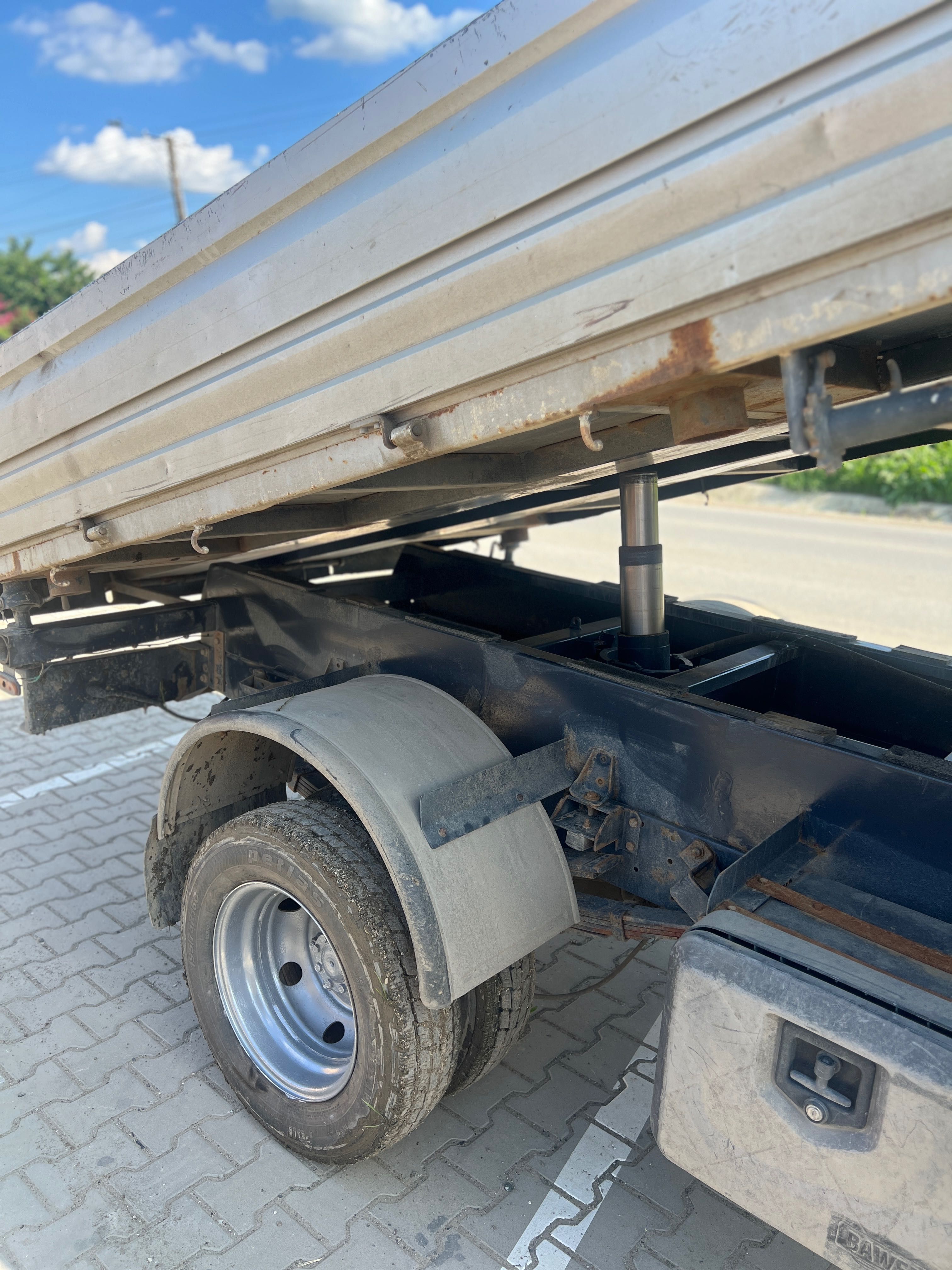 Iveco daily basculantă