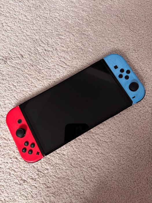 Nintendo Switch OLED + casca VR Maxx Tech