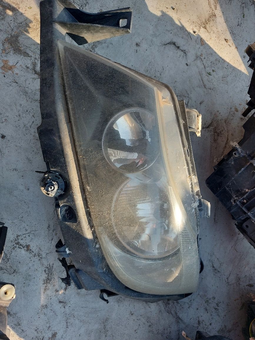 Ляв фар бмв bmw е90 е91                 .