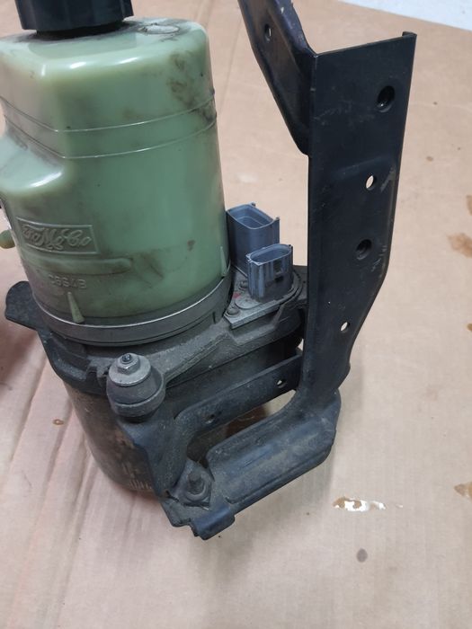 Pompa electrica servo ford focus an 2010 1.6 tdci 109 cp