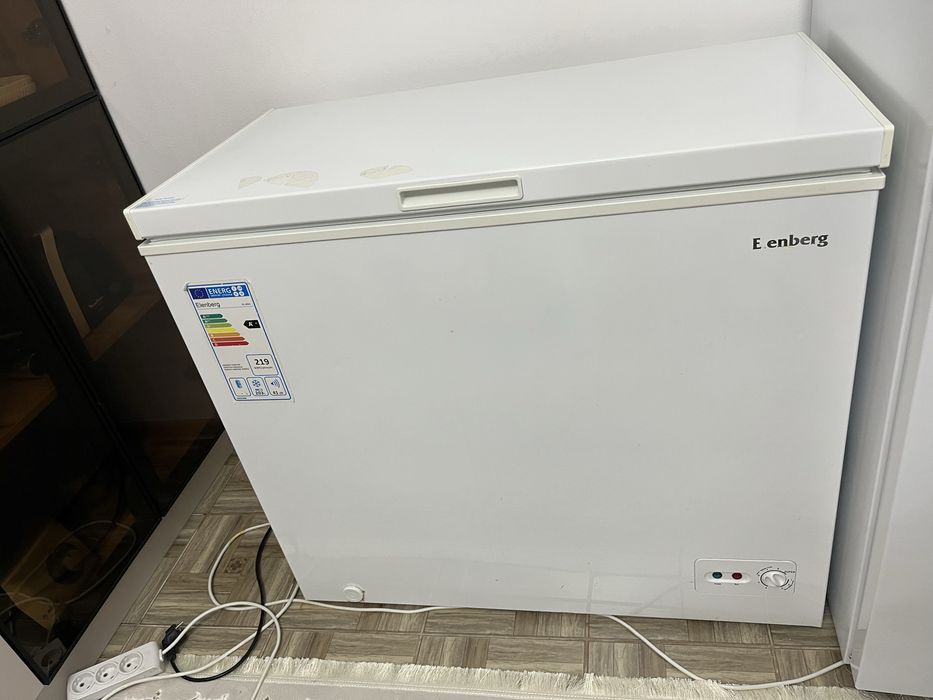 Срочно продается морозильник 220вольт новый