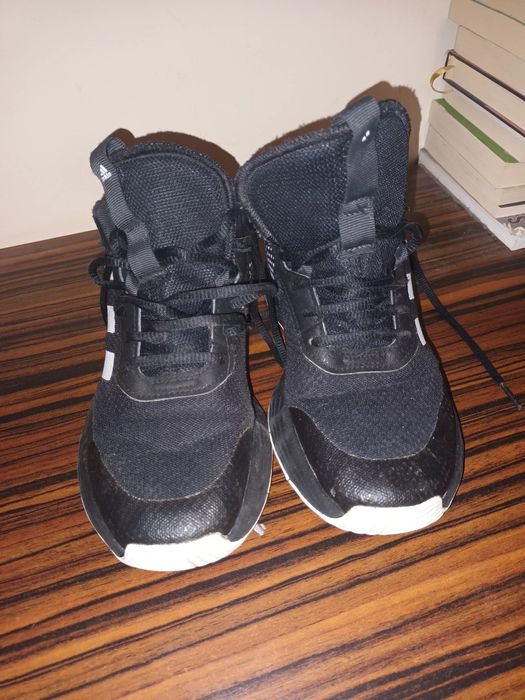 Vând adidas,i adidas negri și NIKE revolution  rosu