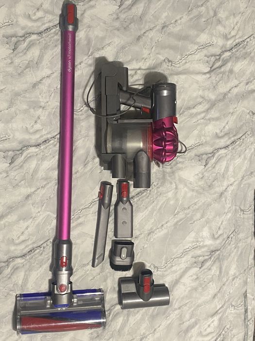 Dyson V7 Motorhead