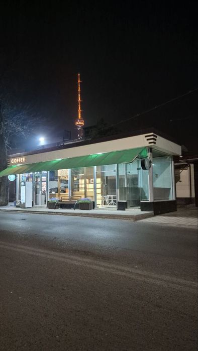 Joy sotiladi arendatri bilan yunsabot tenisni kord yolli yuzida