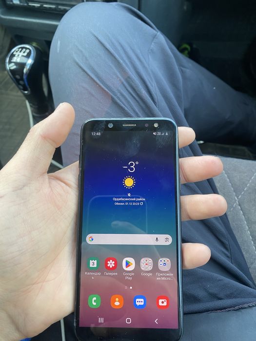 Samsung a6 телефон