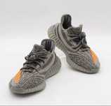 Yezzy 350 carbon beluga